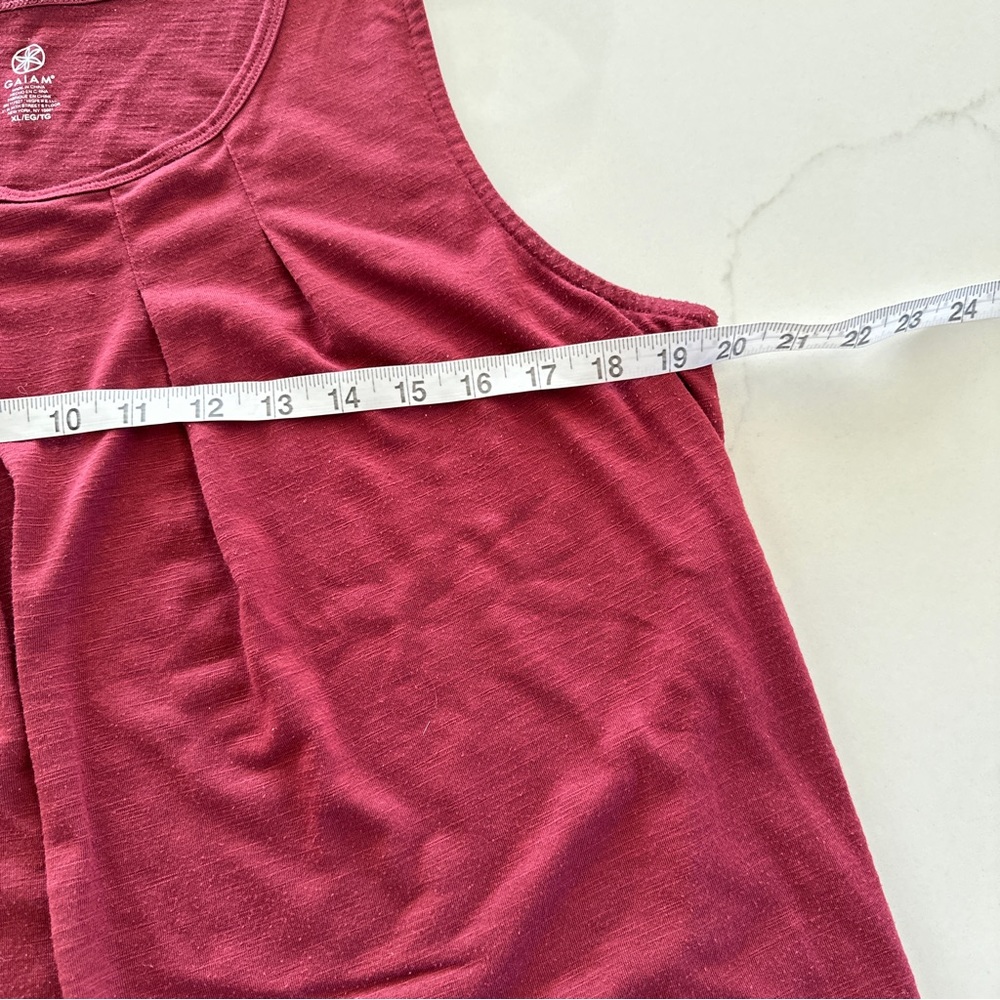 Gaiam Tank - Picture 3 of 5